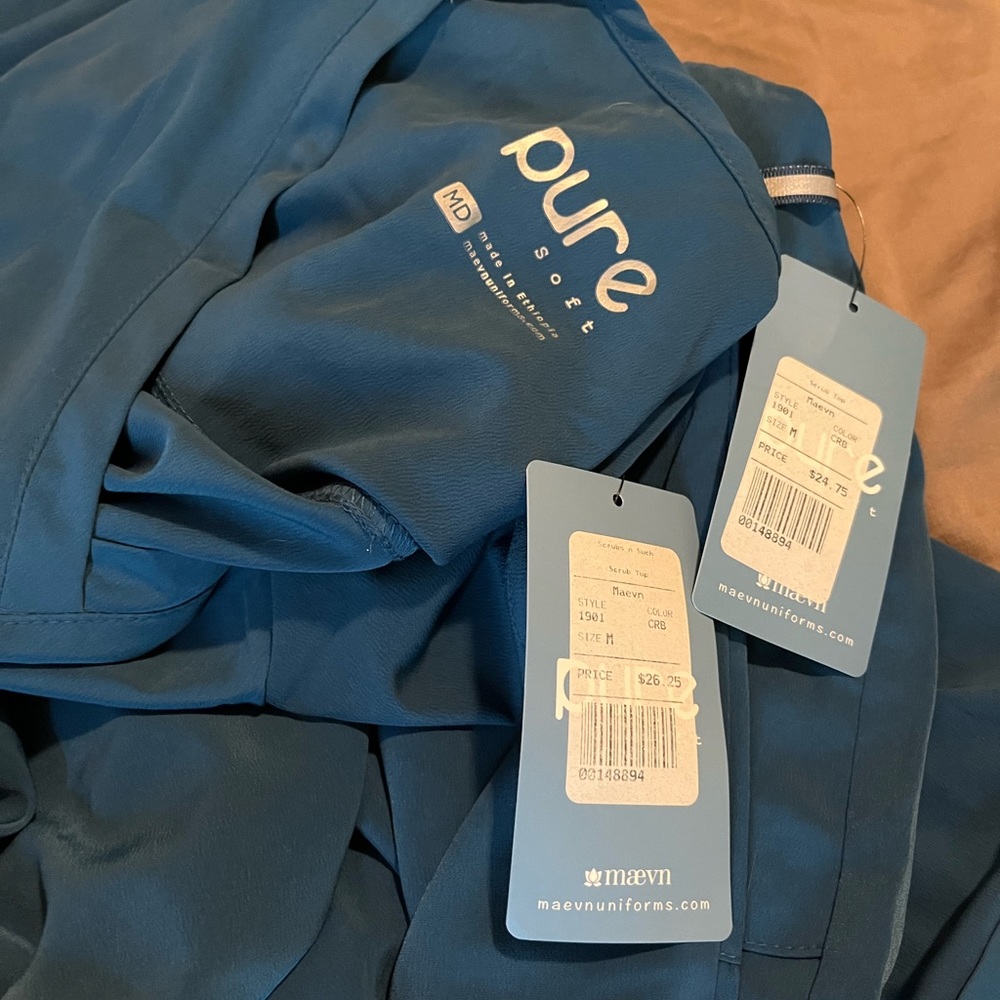 MAEVN PURE SOFT Scrub set